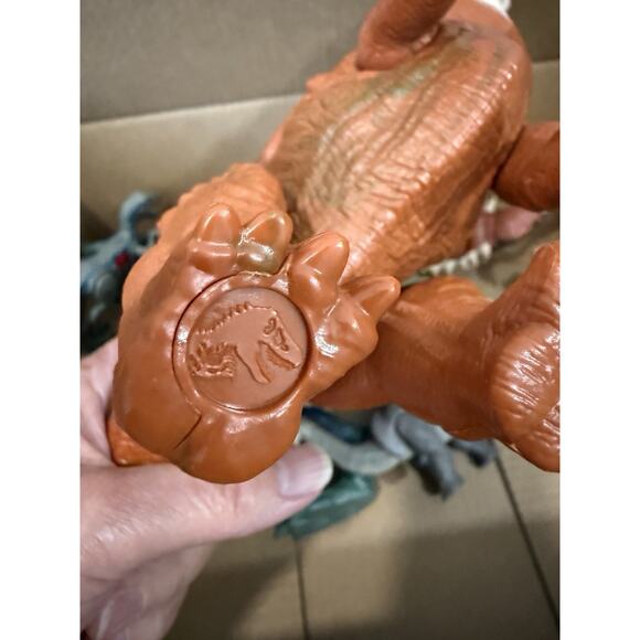 Jurassic World Mixed Lot Dinosaur Action Figures Hasbro & Mattel Battle Damaged - Picture 14 of 15